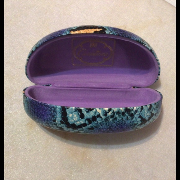 2 Eyeglass Cases - Picture 2 of 8